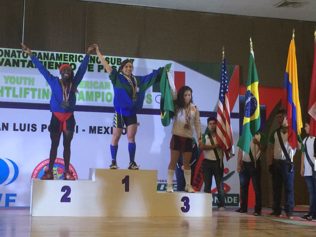 Luana Madeira, medalha de ouro no Pan Sub 17