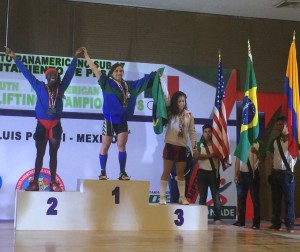 Luana Madeira, medalha de ouro no Pan Sub 17